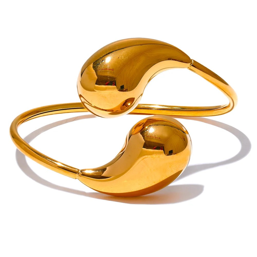 Conjunto Gota de Agua ¨Collar + Pendientes + Brazalete¨